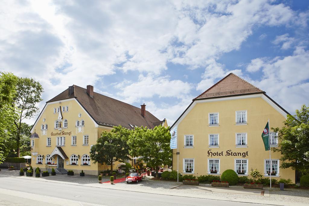 Hotel Gutsgasthof Stangl Vaterstetten Exterior photo